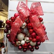 Red bauble wreath
